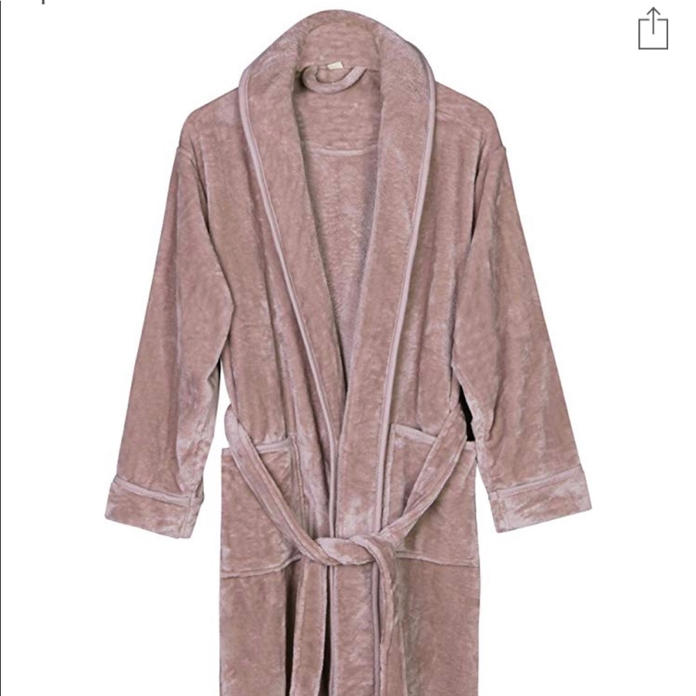 Fuzzy, Warm robe